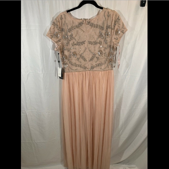 NWT Adrianna Papell Leaf Motif Beaded Tulle Gown - Picture 9 of 11